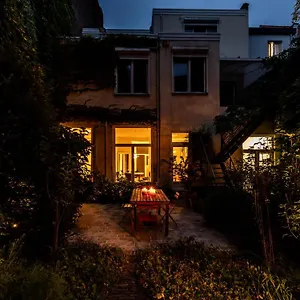 Appartement Pauline Loveling With Quiet Garden And 2 Bathrooms, Antwerpen